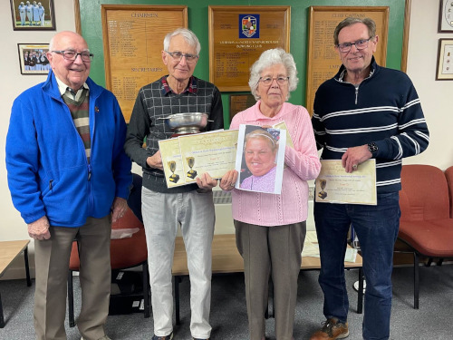2026 Heyhoe League Winners. Chairperson Dave Woodage, Winners Richard Chapman, Val Burrage, John Anderson, inset Jackie Cavanagh.